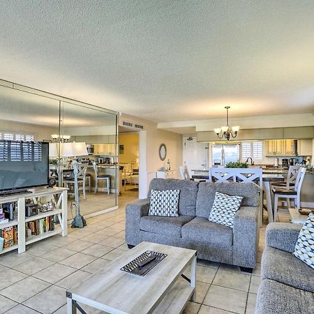 Miramar Beach Retreat - Beachfront And Poolside دستين المظهر الخارجي الصورة