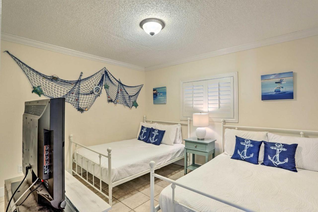 Miramar Beach Retreat - Beachfront And Poolside دستين المظهر الخارجي الصورة