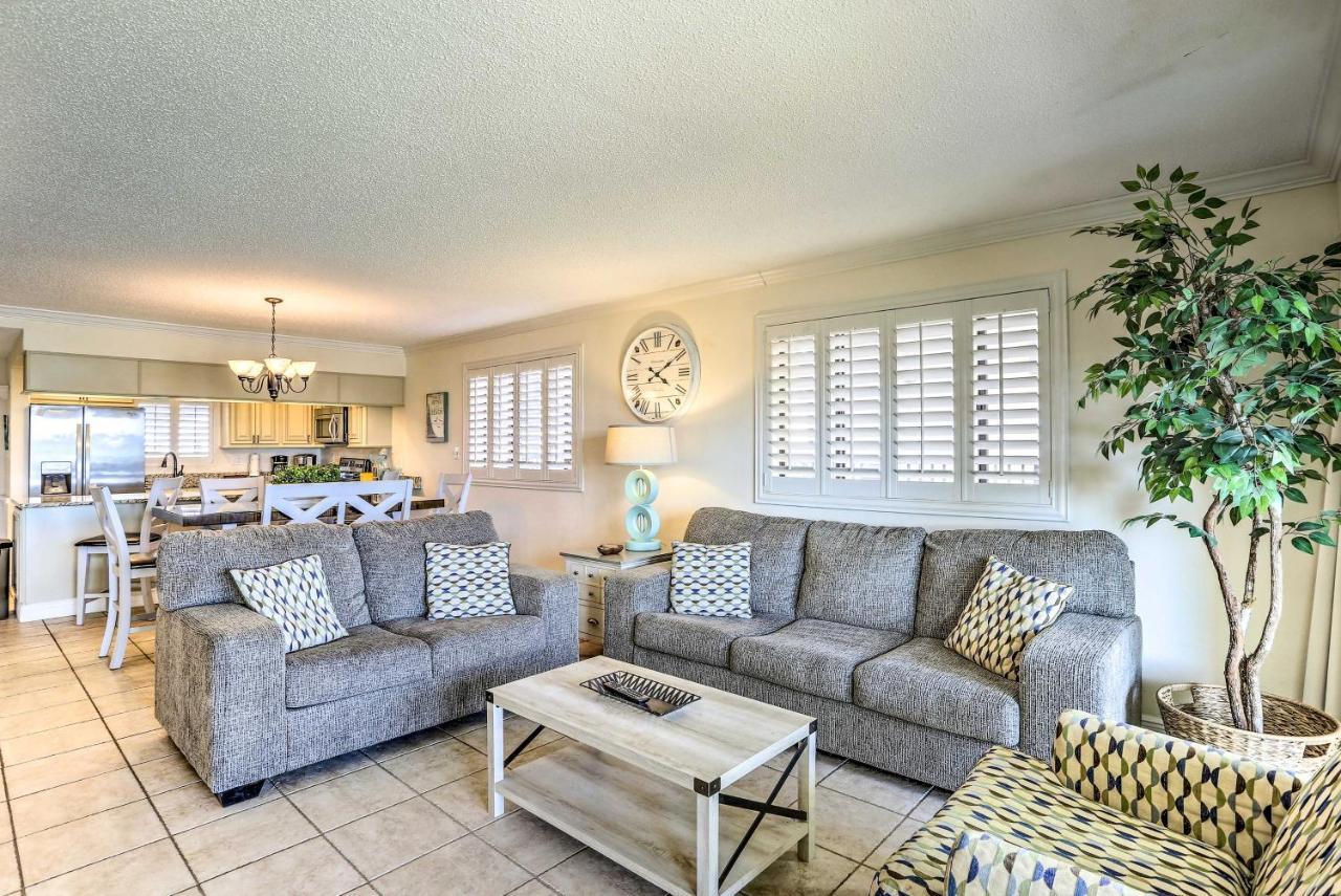 Miramar Beach Retreat - Beachfront And Poolside دستين المظهر الخارجي الصورة